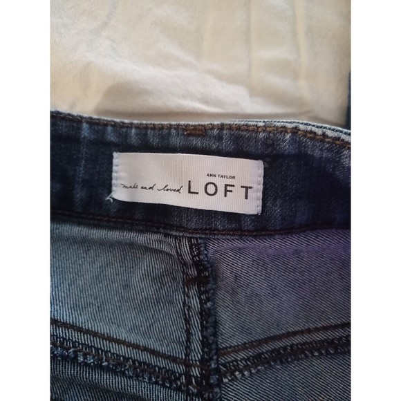 LOFT Women's Size 31/12 Mid Rise Straight Jeans - Picture 2 of 12